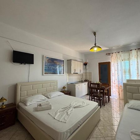 Vila Hergi Saranda Kültér fotó