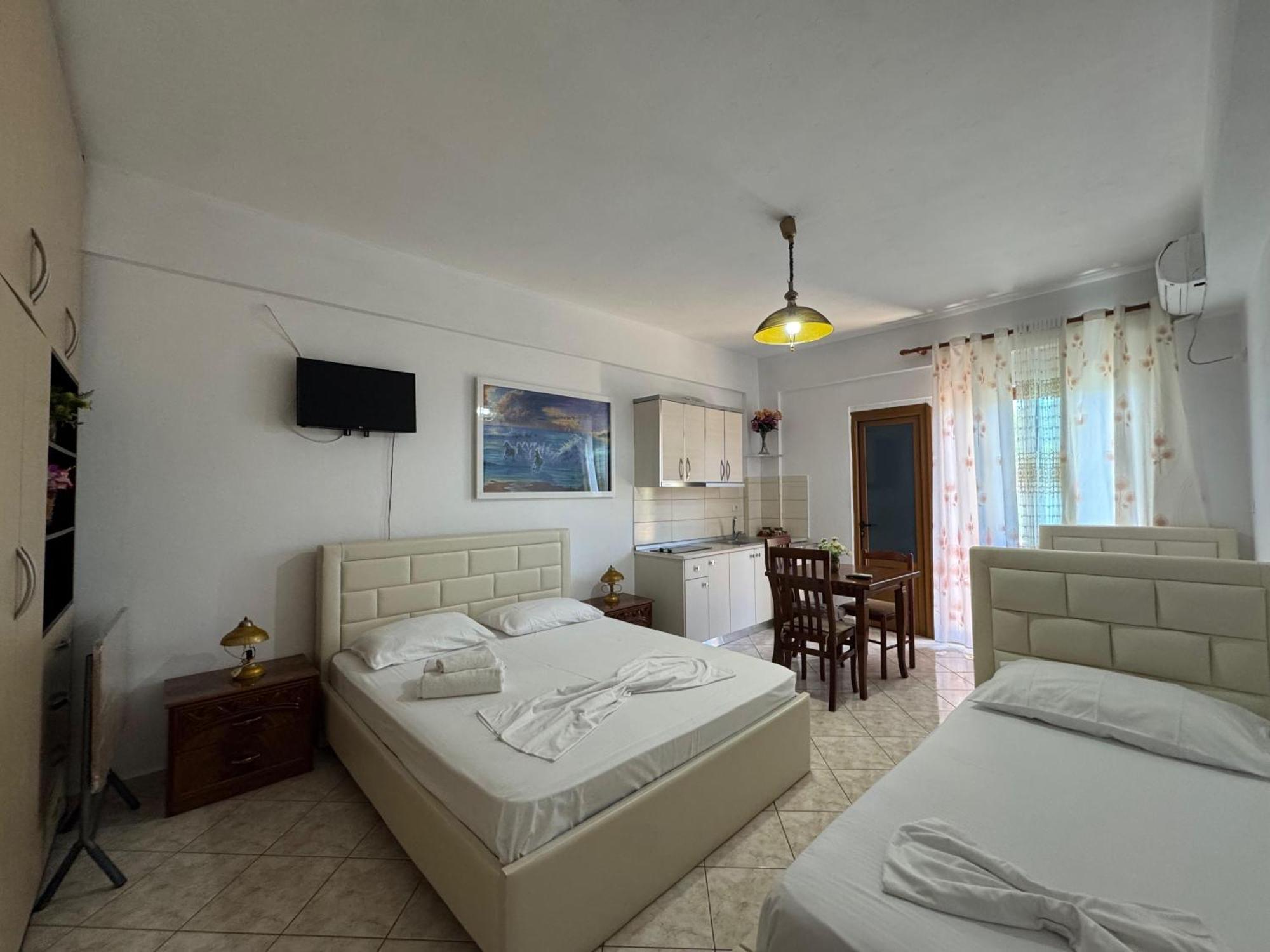 Vila Hergi Saranda Kültér fotó